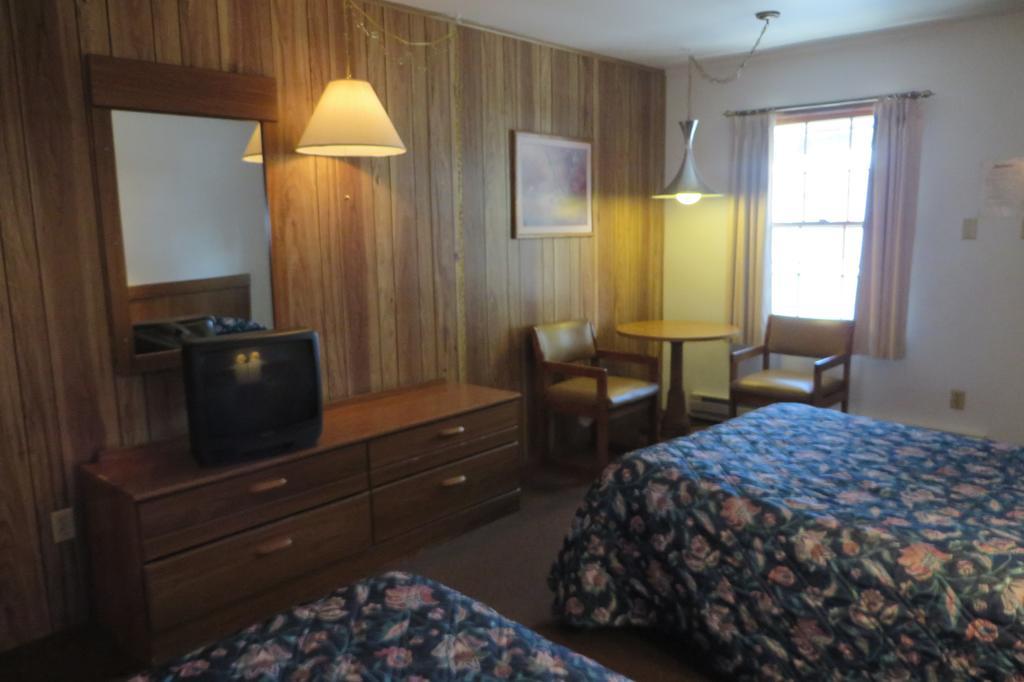 Seacrest Motel Sandusky Bagian luar foto